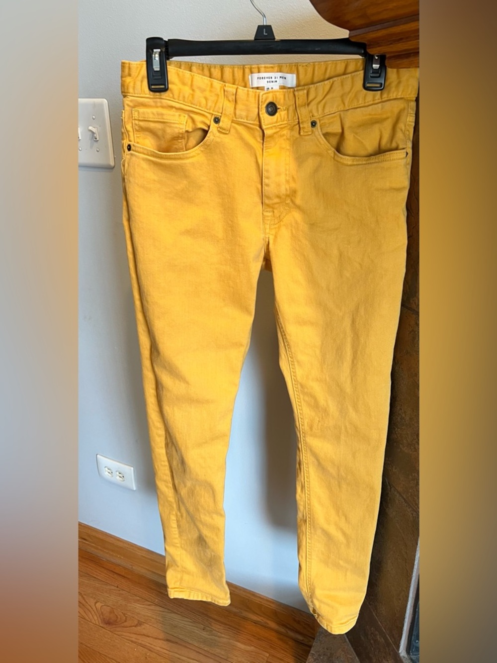 Forever 21 Men’s Mustard Yellow Skinny Jeans. Size 30